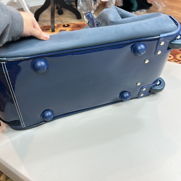 Diane von Furstenberg Travel Bag Suitcase Pull Out Handle and Wheels - Picture 5 of 9